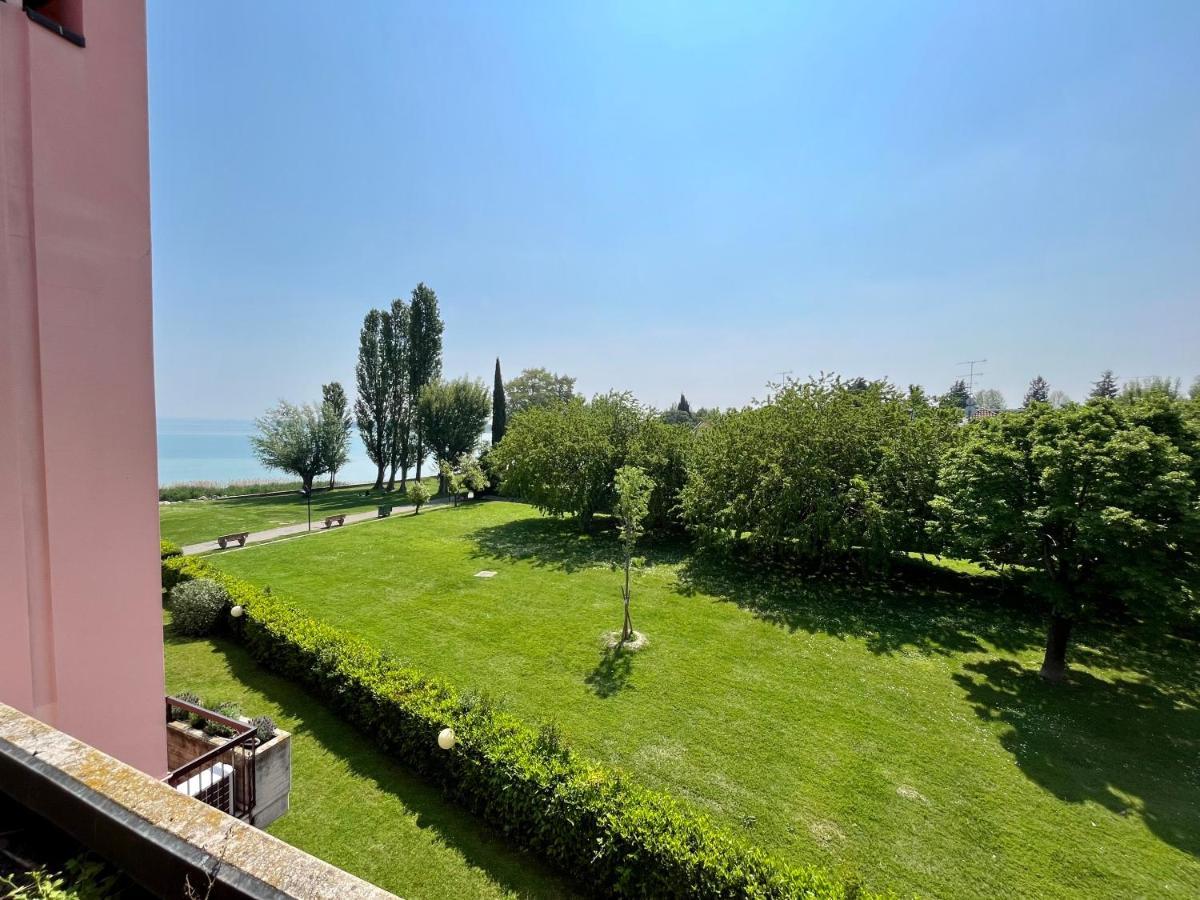 Residence Virgilio Sirmione Luaran gambar