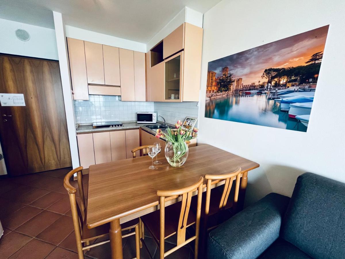 Residence Virgilio Sirmione Luaran gambar
