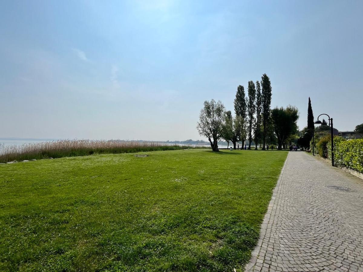 Residence Virgilio Sirmione Luaran gambar