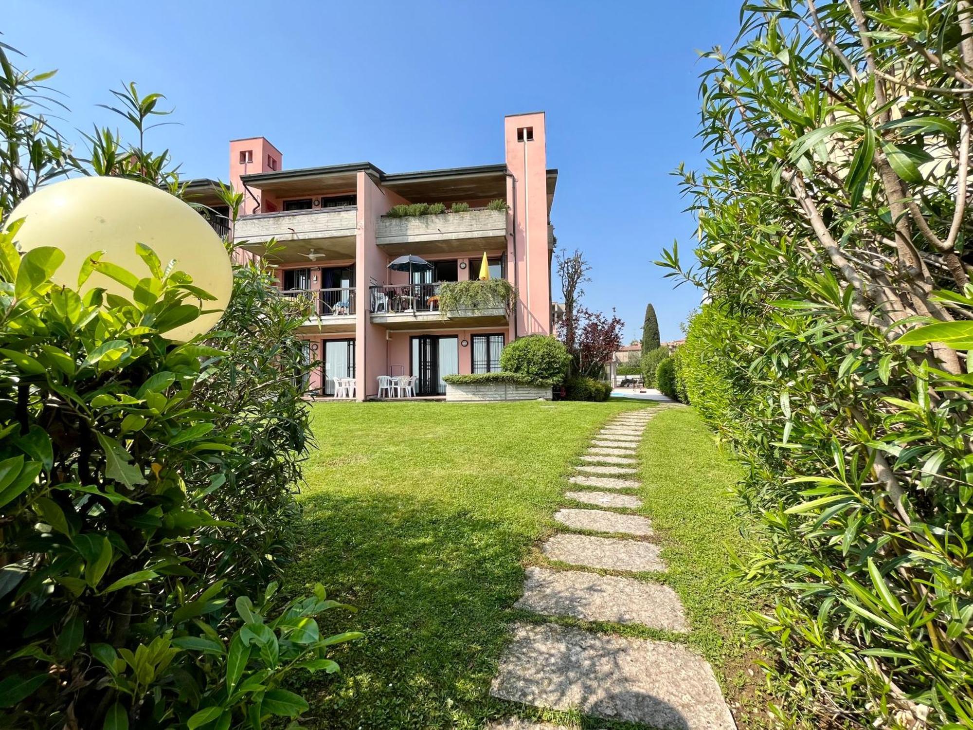 Residence Virgilio Sirmione Luaran gambar